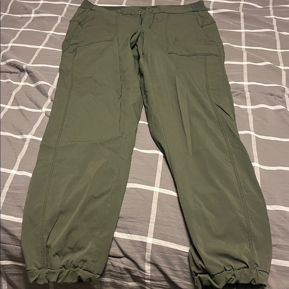 Athleta Jogger Pants